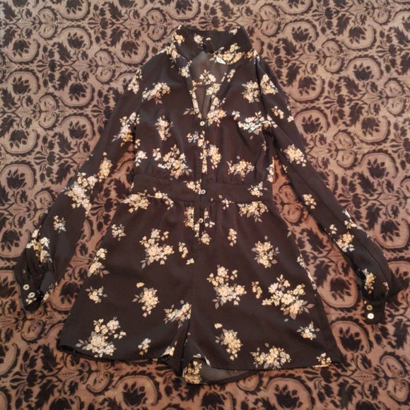 H&M Pants - H&M Flower Print Romper